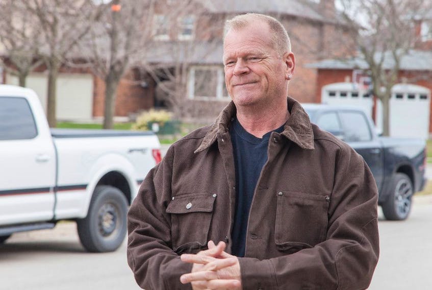 Double check your written agreement and give your contractor time to correct slights, Mike Holmes advises. 