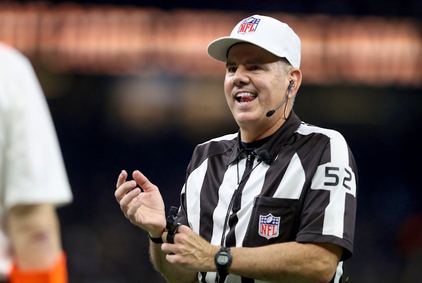 Referee Bill Vinovich made a crucial error during the 2019 NFC Championship game. (GETTY IMAGES)