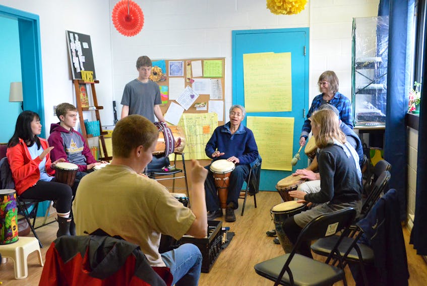 Glenn Copeland – actor, composer, musician and educator – hosts a hand drumming workshop at the Sackville Commons as part of the 2017 Bordertown Festival lineup.