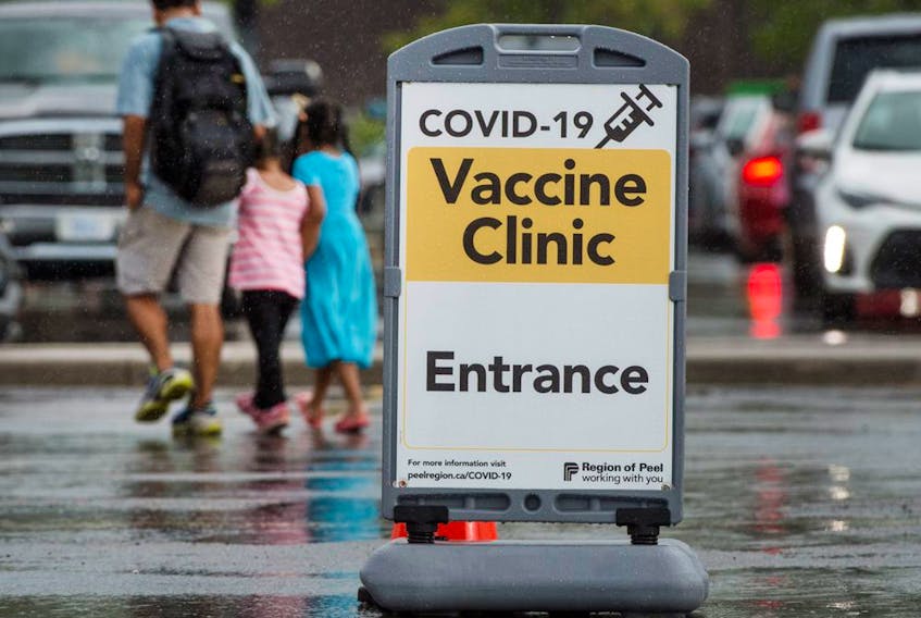  A vaccine clinic in Mississauga, Ont., on Aug. 26, 2021.