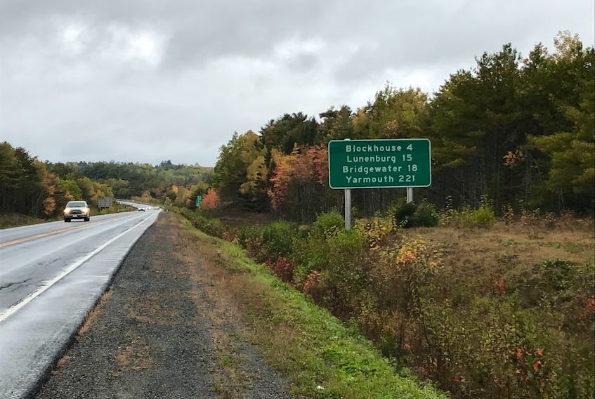 Sheldon MacLeod stopped to have a conversation with Jeff Fillmore just outside of Bridgewater, N.S., on the final leg of his long journey home.