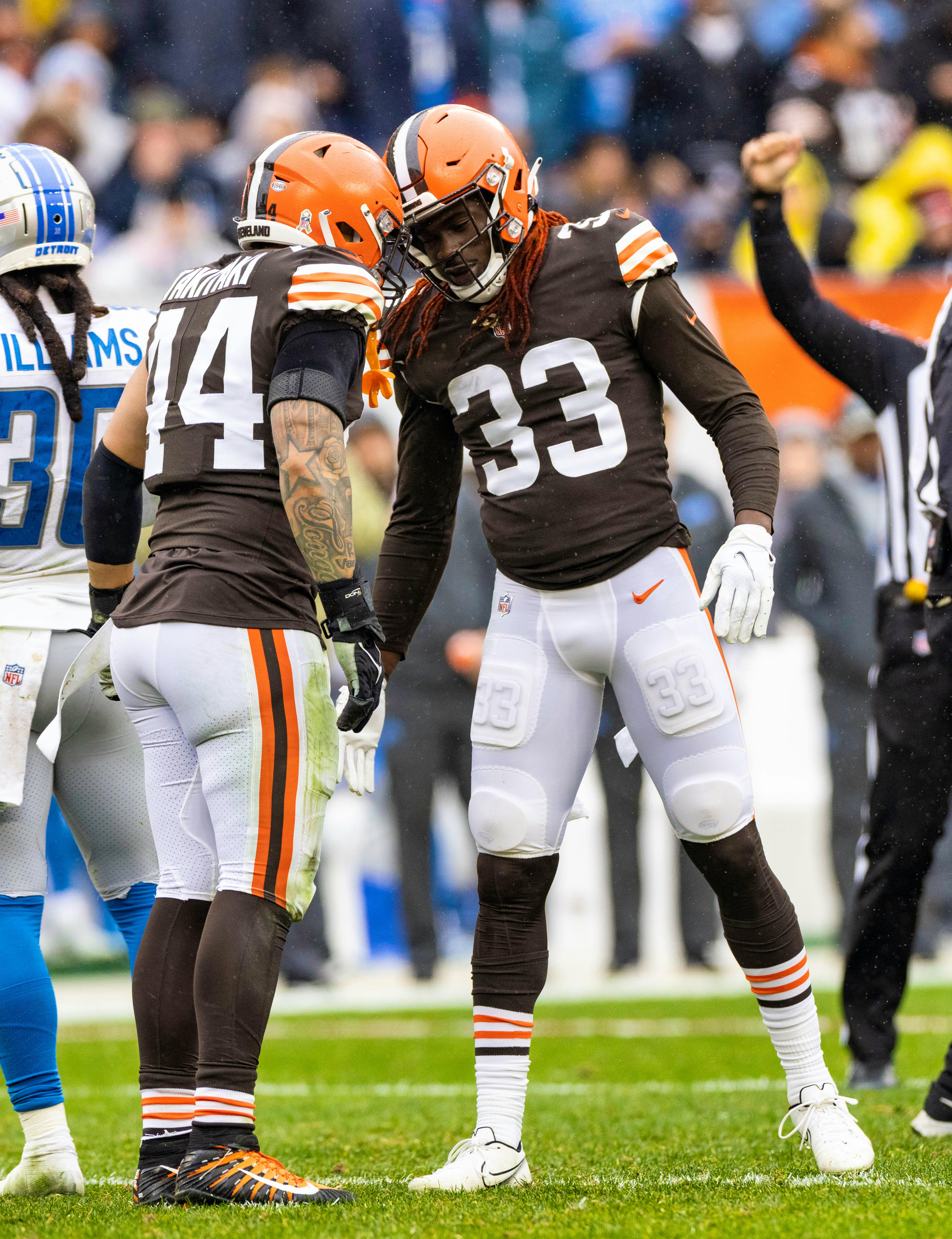 Nick Chubb runs for 130 yards, Browns hold off winless Lions