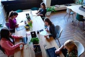 The CWB’s Grow Now has incorporated the Investoready pilot. A technology created by Dr. Ellen Farrell, as part of its curriculum, Investoready seeks to increase access to venture capital for women and girls. PHOTO CREDIT: CoWomen photo via Unsplash.