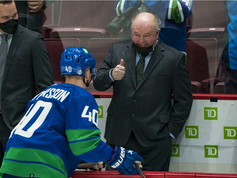 Bruce Boudreau emotional after Canucks' fans 'Bruce, there it is