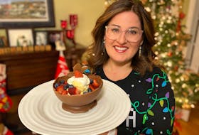 Make your holiday dessert stand out among the rest with edible chocolate balloon bowls. – Paul Pickett photo 