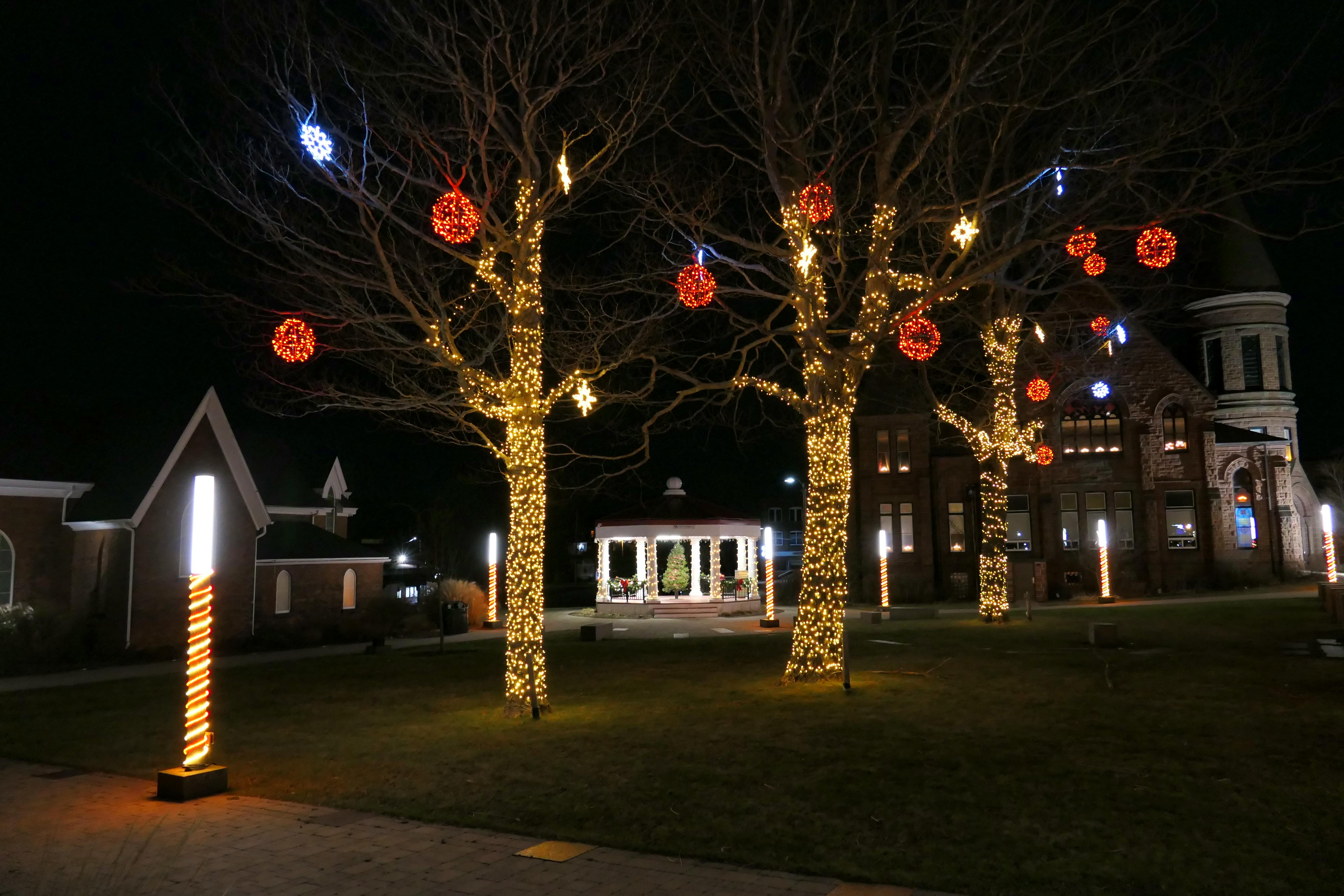 Today’s holiday snapshot was taken at Victoria Square in Amherst, N.S., by Donna Langille. Donna said the square is always nicely decorated for the holiday season. I must say, it looks like a great spot for an evening walk while taking in the sights and sounds of the holiday season. Merry Christmas, Donna, and thank you for sharing this photo with me.