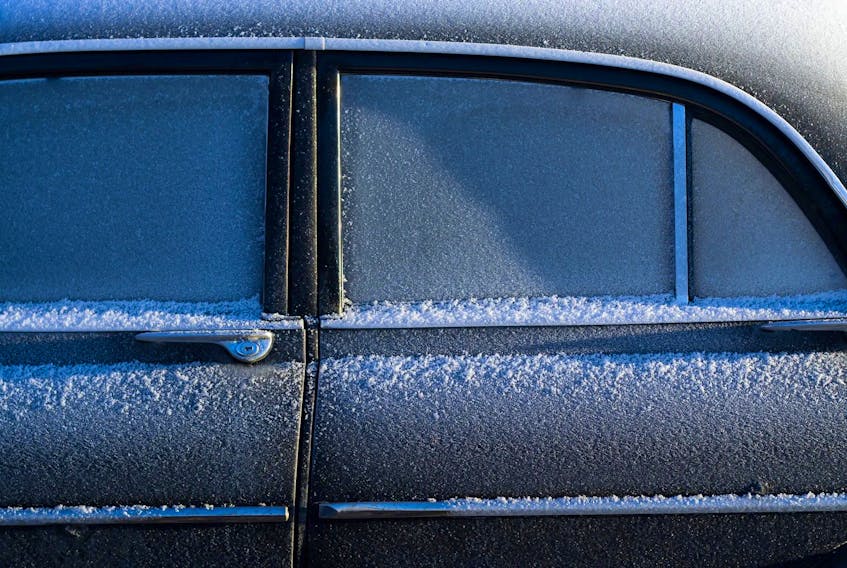 Clear all your car windows for your safety — and that of others too. Juha Lakaniemi photo/Unsplash
