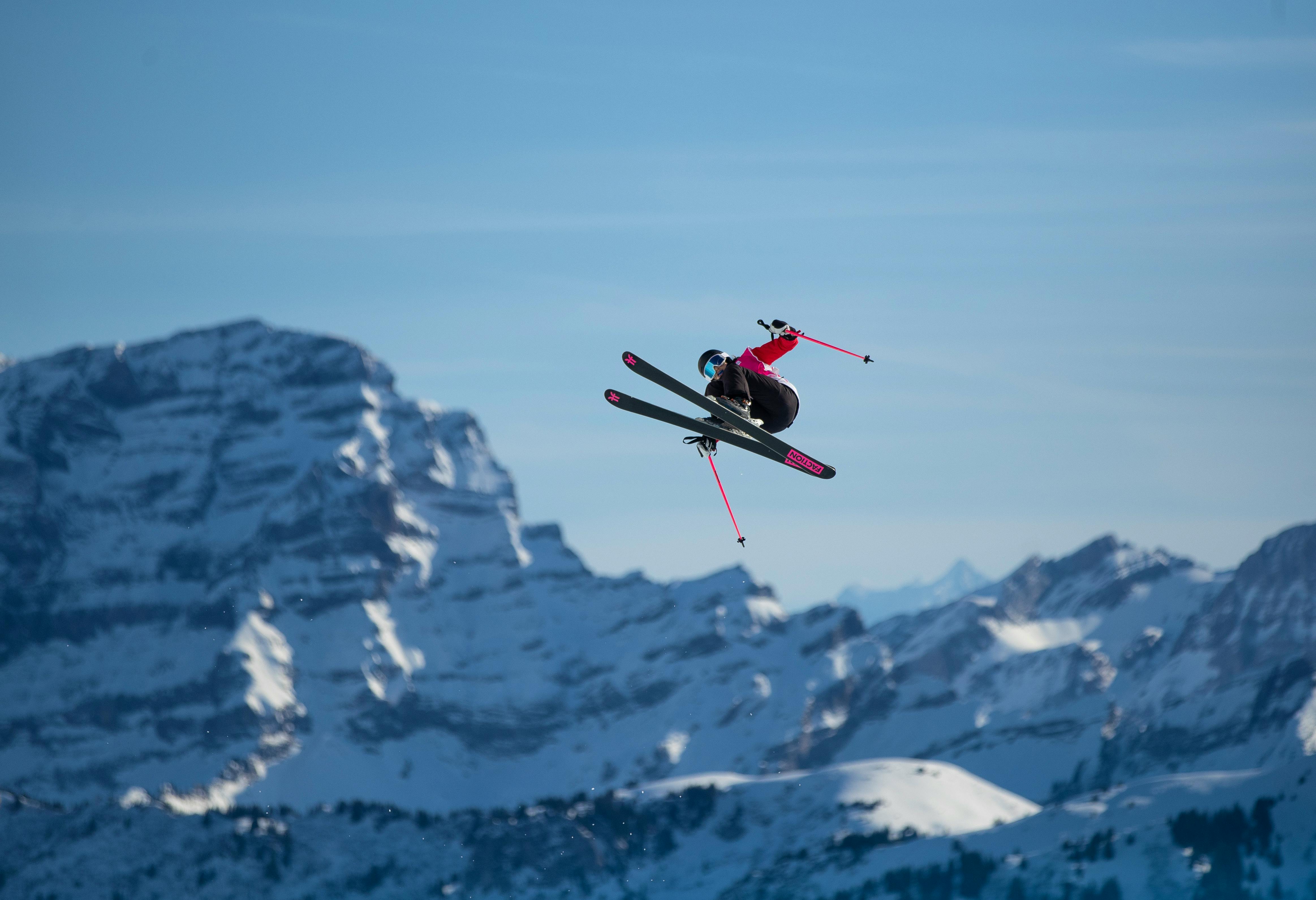 Freestyle skiing-Gu lands Big Air gold, China moves to top of