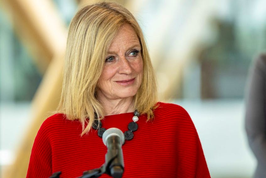 NDP Opposition Leader Rachel Notley is proposing Alberta follow the lead of B.C. and Saskatchewan and give workers three hours of paid leave to get vaccinated.