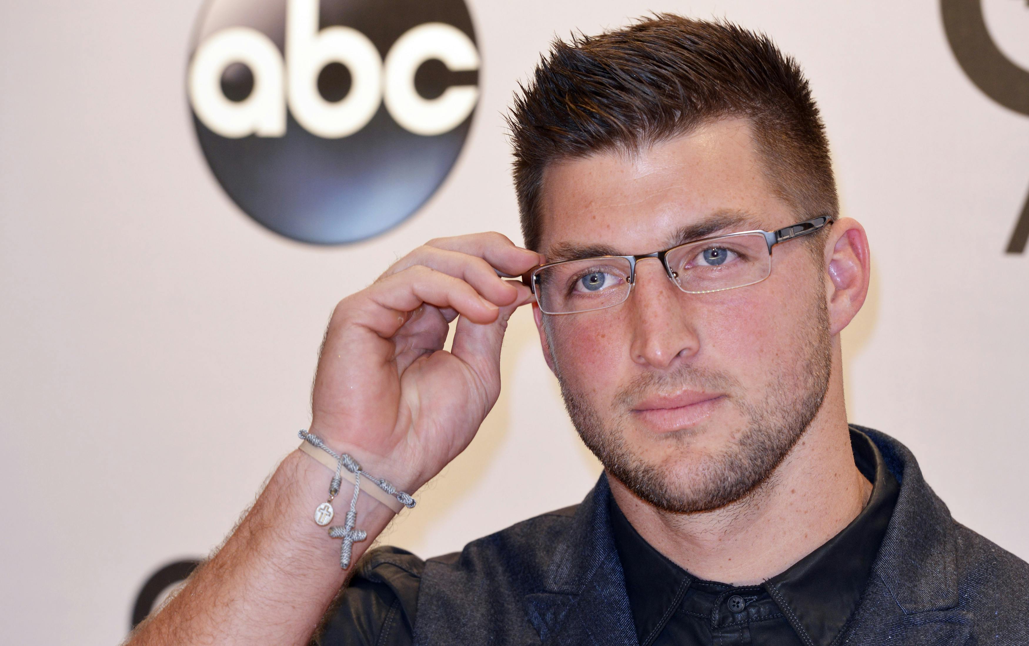 Tim tebow best sale jersey sales numbers