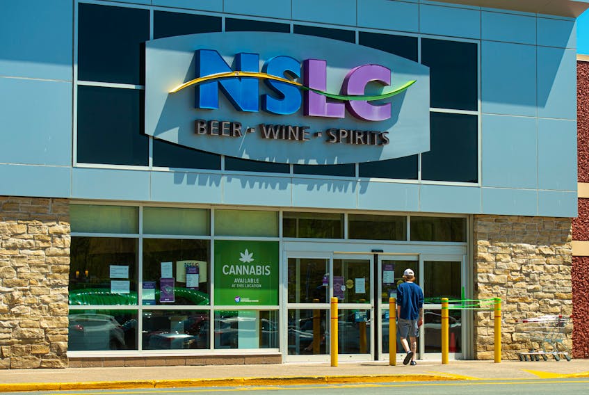 A customer enters the Mill Cove NSLC outlet.
Ryan Taplin - The Chronicle Herald