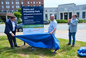 FOR NEWS STORY:
Halifax Mayor Michael Savage,  Daniel Paul, a Mi'kmaw elder and historian and councilor Waye Mason unveil the sign during a renaming ceremony of Peace and Friendship Park in Halifax Monday June 21, 2021. Mason and Paul were both members of the task force for the former Cornwallis statue.


TIM KROCHAK PHOTO