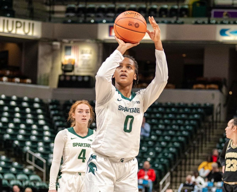 Shay Colley named to Canadian women's Olympic basketball ...