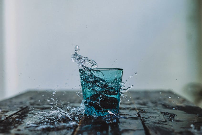 Annapolis Royal is asking residents to cut down on water usage after a water tank failure in Granville Ferry has forced the town to outsource water at great cost. — Photo by Chinh Le Duc on Unsplash