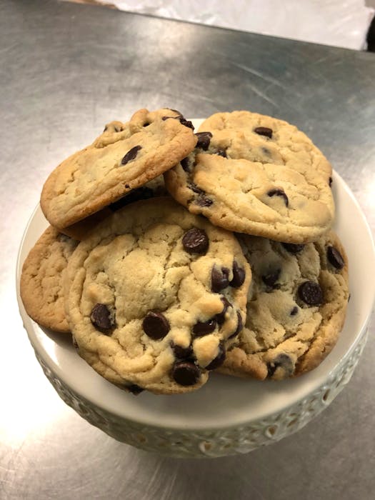 https://saltwire.imgix.net/2021/7/21/cookies-bring-joy-theres-nothing-like-a-chocolate-chip-cooki_UB56Qkn.jpg?cs=srgb&fit=clip&h=700&w=847&auto=format%2Cenhance%2Ccompress