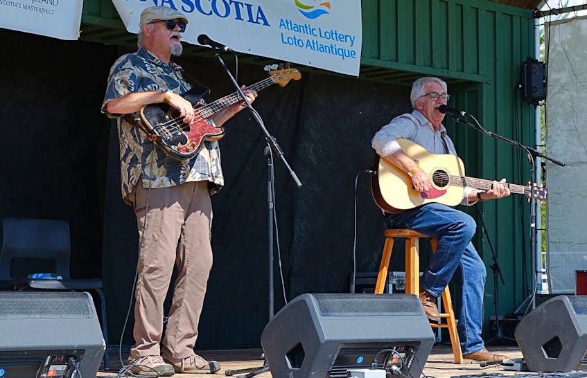 Jinks O’Neil and Donnie Campbell, shown here at the 2019 Acoustic Roots Festival in Huntington, will return to the stage at this year’s event on Saturday night. CONTRIBUTED