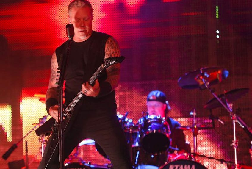  Metallica lead singer James Hetfield opens up with Hardwired as they brought their World Wired tour to the Rogers Centre in Toronto.