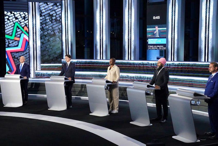  Conservative Party leader Erin O’Toole, Liberal leader Justin Trudeau, Green Party leader Annamie Paul, New Democratic Party leader Jagmeet Singh and leader of the Bloc Quebecois Yves-Francois Blanchet stand at their podiums before the federal election French-language leaders debate, in Gatineau, Quebec, September 8, 2021.
