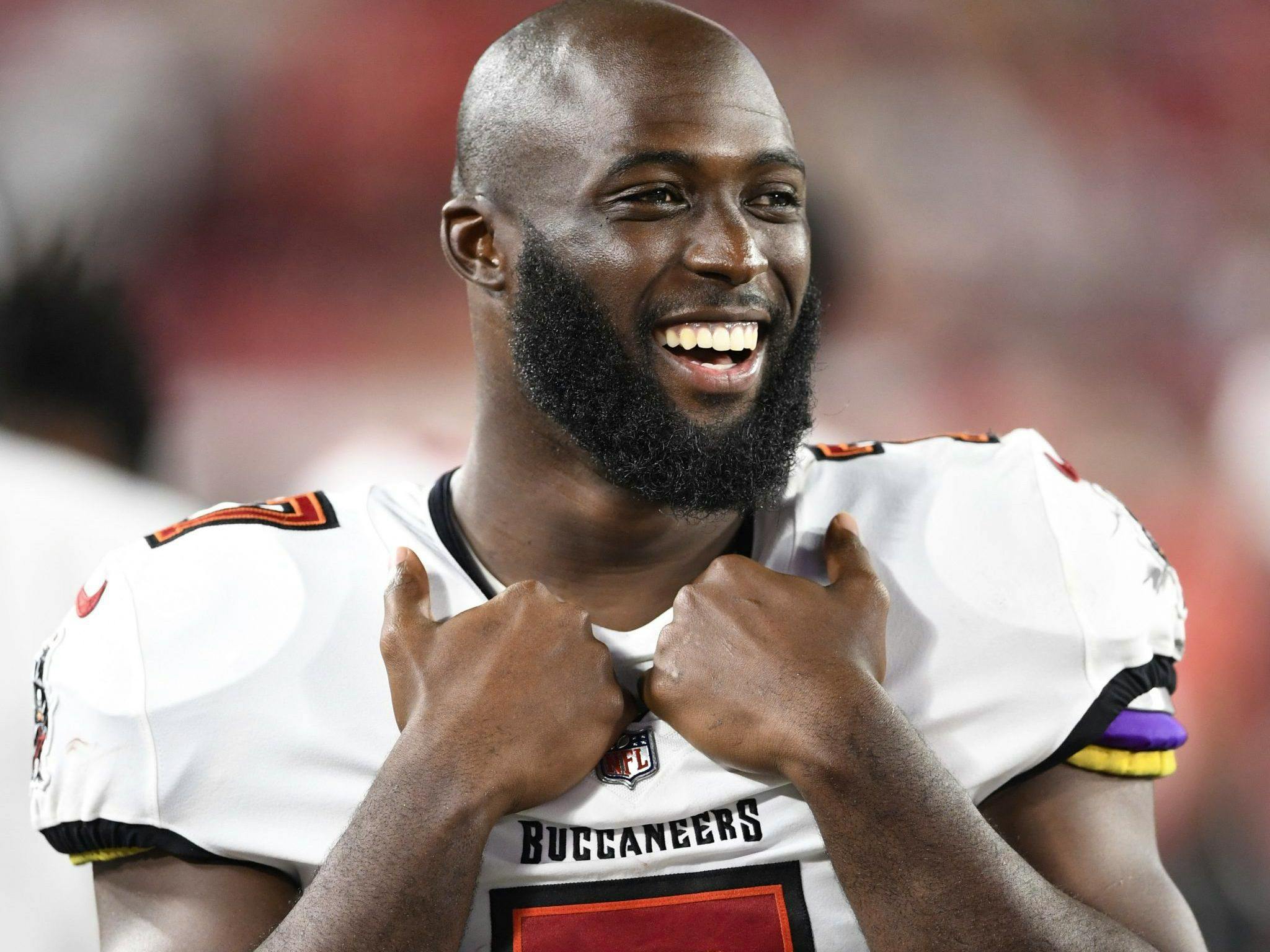 Playoff Lenny is back: Bucs activate Fournette for Sunday's game