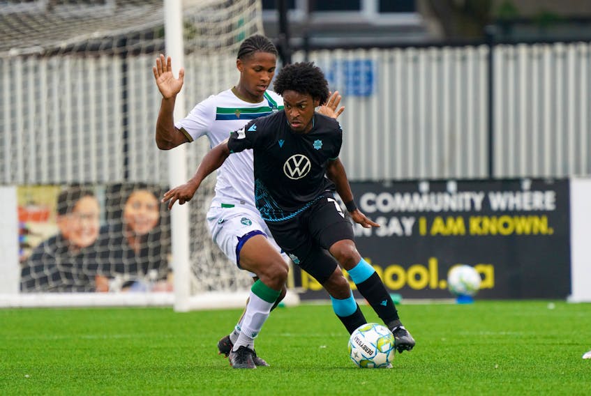 Alex Marshall agreed to a two-year contract extension with the HFX Wanderers. The forward from Jamaica returned from off-season knee surgery and appeared in 23 matches and tallied two goals in 2021. - HFX WANDERERS 