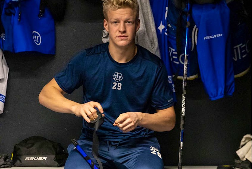  Calgary Flames forward prospect Emil Heineman has made a name for himself with his tenacious play in the Swedish Hockey League.