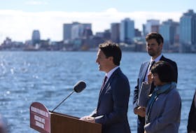 FOR NEWS STORY:
Canadian Prime Minister Justin Trudeau announced aid for hurricane damage and infrastructure for Atlantic Canada, during a news conference at Alderney Landing in Dartmouth October 4, 2022. The PM is flanked by nova Scotia MP Sean Fraser, and Ginette Pettipas Taylor, the MP for Moncton-Riverview-Dieppe in New Brunswick and the minister responsible for ACOA,
TIM KROCHAK PHOTO