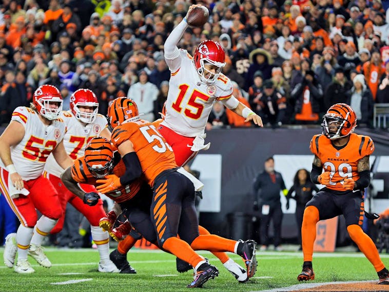 NFL Sunday takeaways: Garoppolo done, Bengals have Chiefs' number