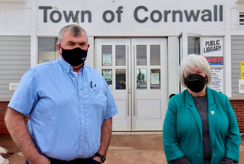 Dean Lewis, left, manager of planning and development for the Town of Cornwall, stands beside Cornwall Mayor Minerva McCourt. 