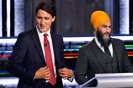 Trudeau announces a Liberal and NDP deal to keep him in power until 2025