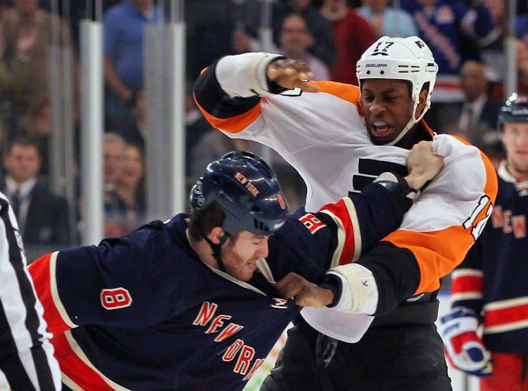 SIMMONS: Wayne Simmonds' remarkable and unlikely journey to 1,000 NHL games