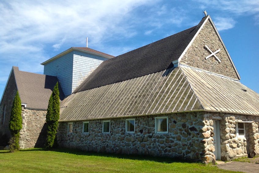 Songs in Small Spaces is returning to Cape Breton to showcase heritage spaces around the community from March 22 to 25. The first show will be held at the St. Andrew’s Church in Boisdale with 75-year-old Matt Minglewood, alongside keyboardist Jeff Stapleton. Stapleton will utilize the atmosphere to draw from his catalogue of songs, offering a unique performance.  