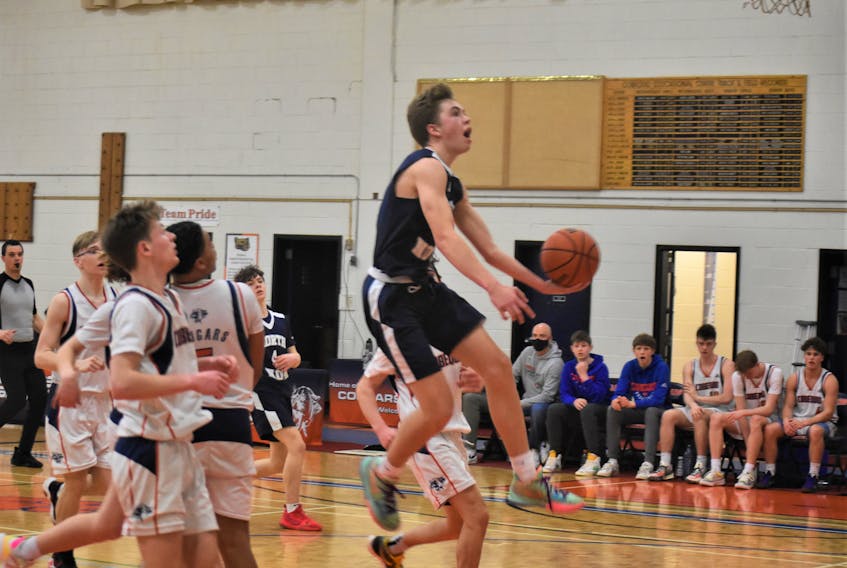 Hudson MacGregor goes up for two of his team leading 21 points in the Gryphons’ final game of the 2021-22 season versus CEC.