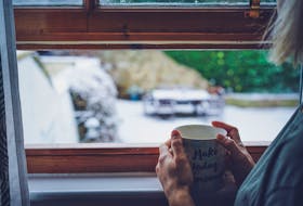 Opening a window and letting in fresh air, no matter what time of year, will always be the best way to freshen up a room. Toa Heftiba photo/Unsplash