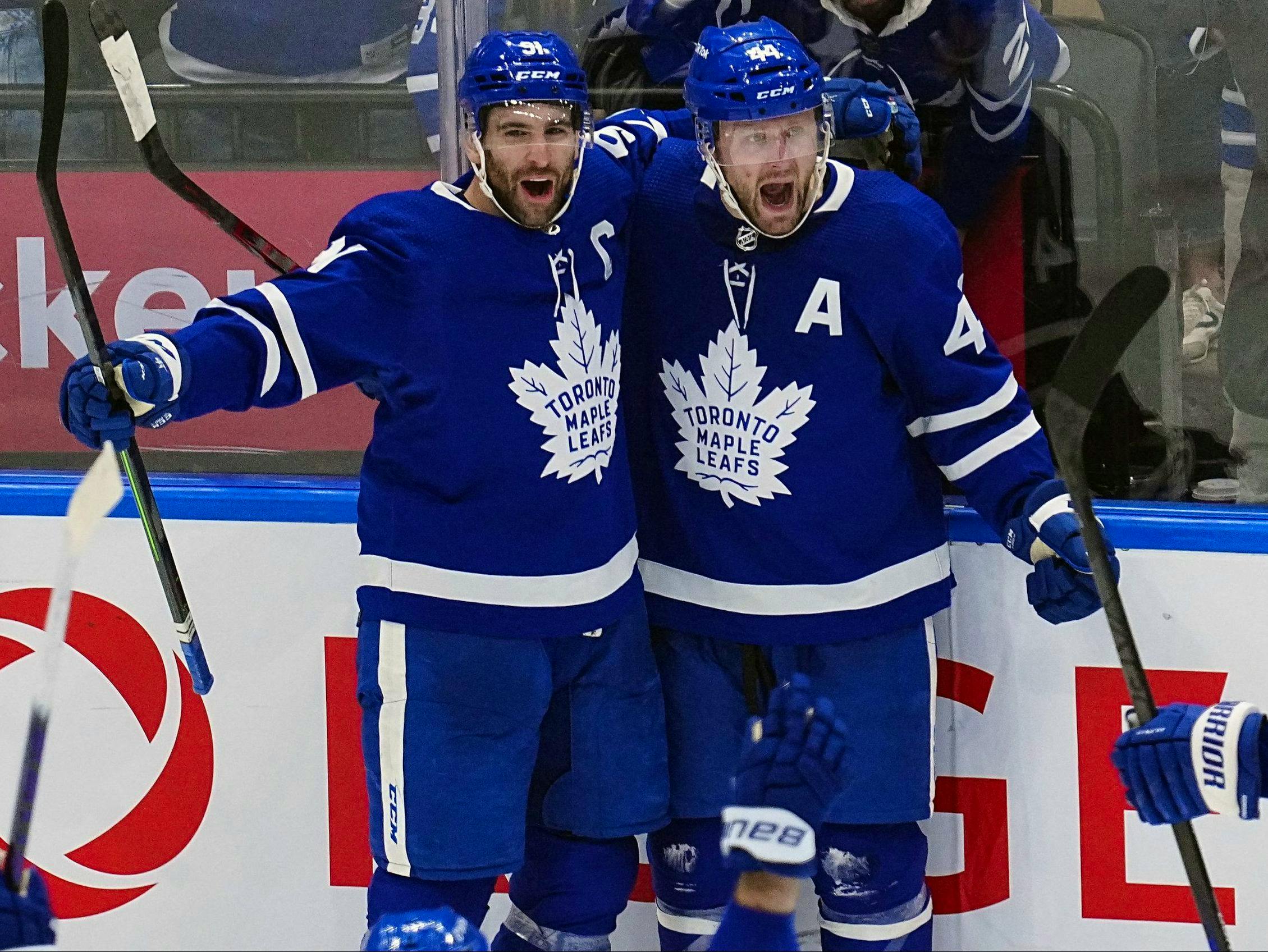 SIMMONS: Maple Leafs' big four come up huge in Game 5