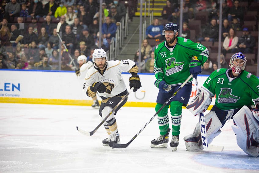 Photo Feature: Newfoundland Growlers at Reading Royals, 5/8/22 - BCTV