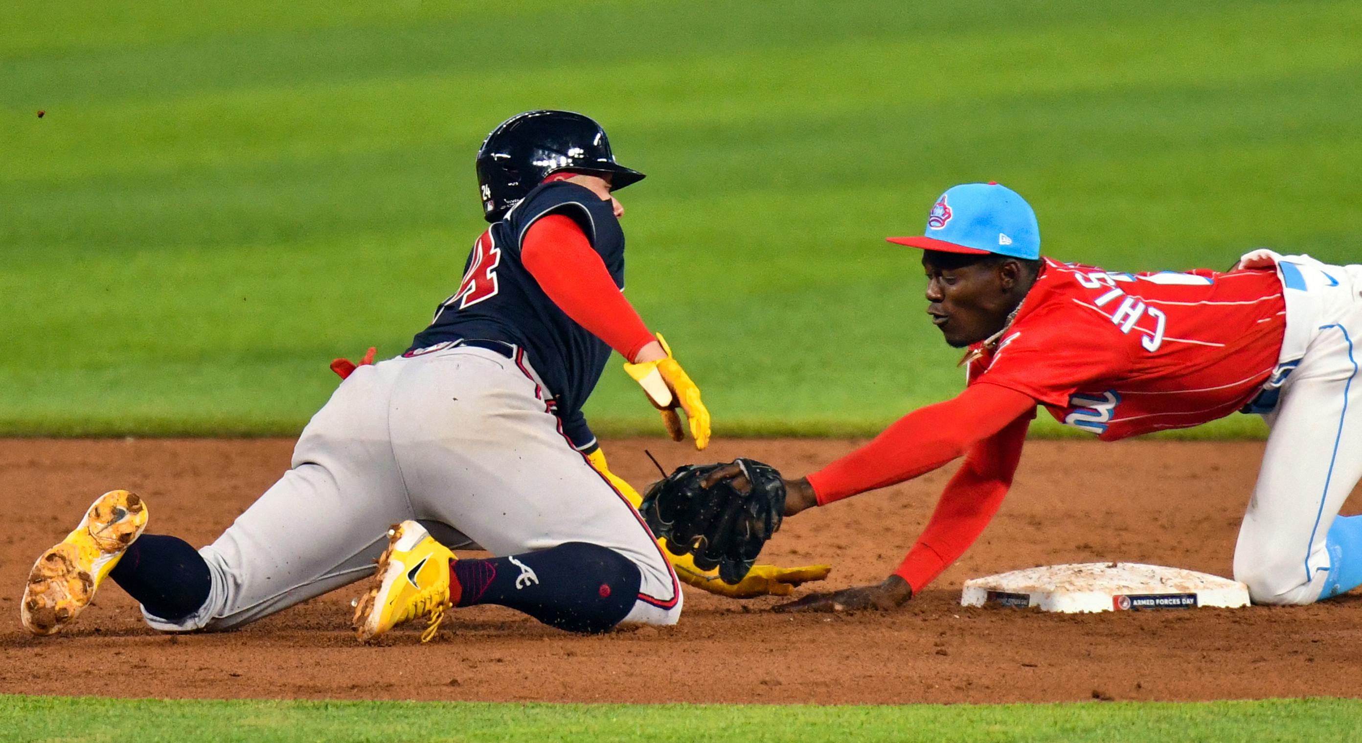 Marcell Ozuna powers Braves past Marlins