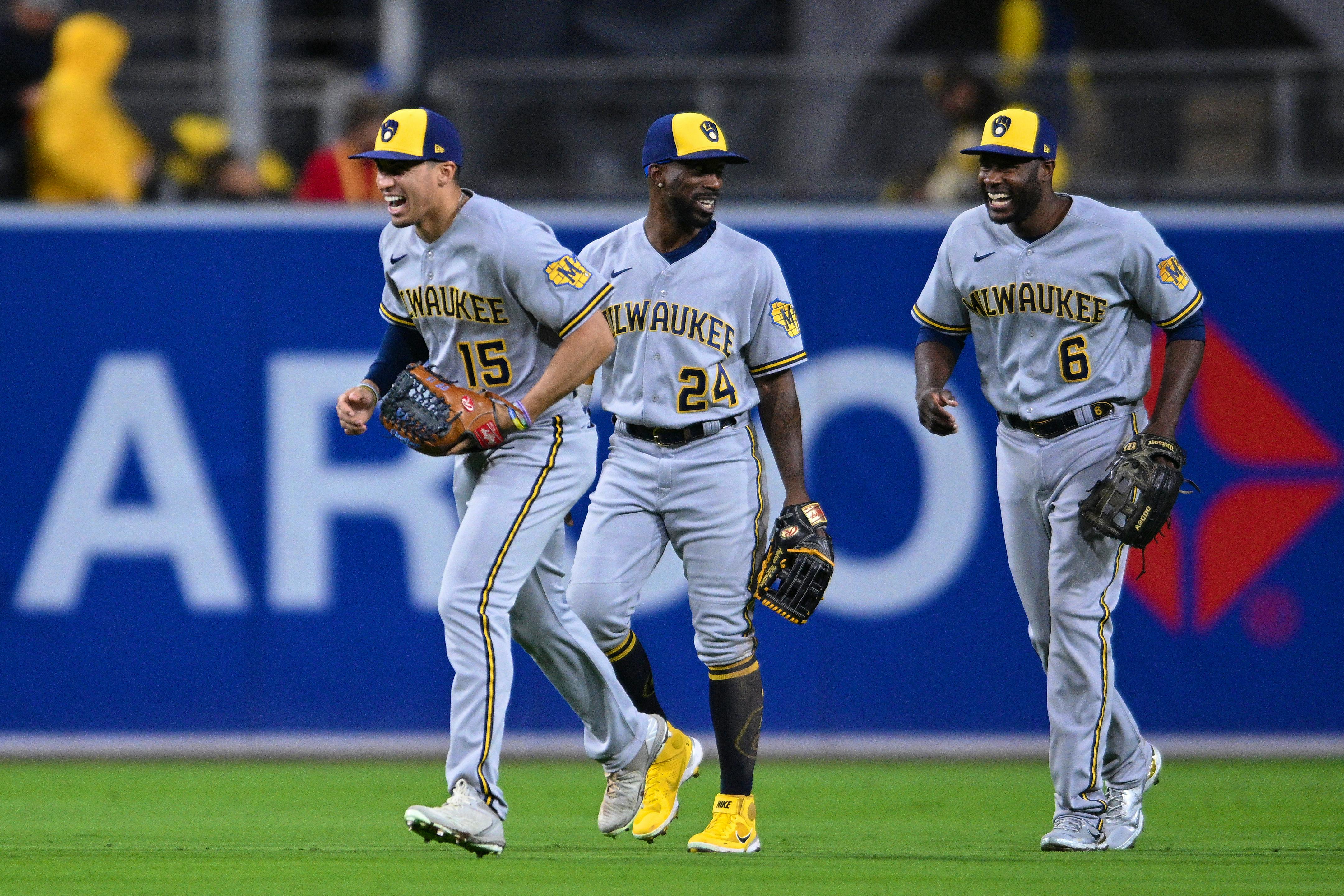 Tyrone Taylor's three-run homer, 03/25/2022