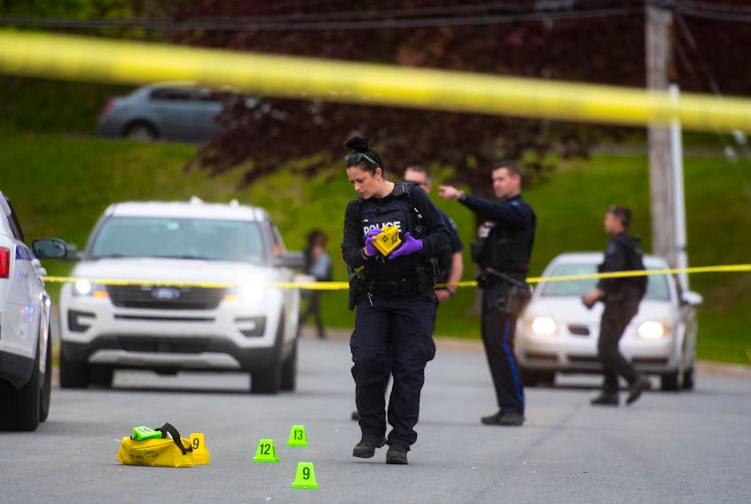 Halifax Regional Police officers respond to reports of multiple shots fired on Roleika Drive in Dartmouth on Thursday, May 26, 2022. There were no reported injuries and members of the forensic identification section were processing the crime scene.
Ryan Taplin - The Chronicle Herald