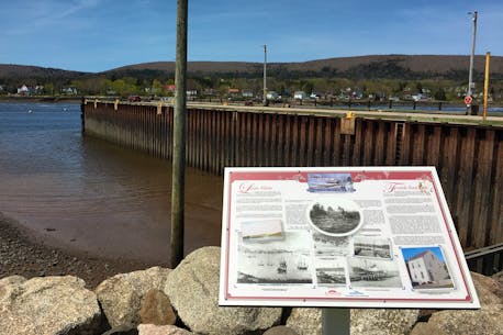 Holes in wharf in Annapolis Royal, N.S., need to be covered before parking extended: Engineer