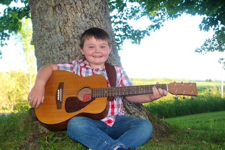 Nova Scotia audiences 'truly astounded' with 5-year-old's musical abilities