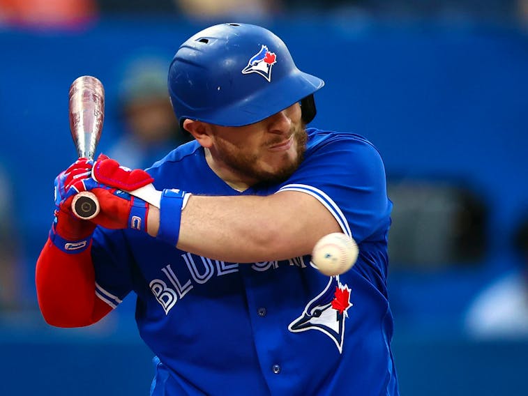Blue Jays' rally falls short as Red Sox avoid sweep