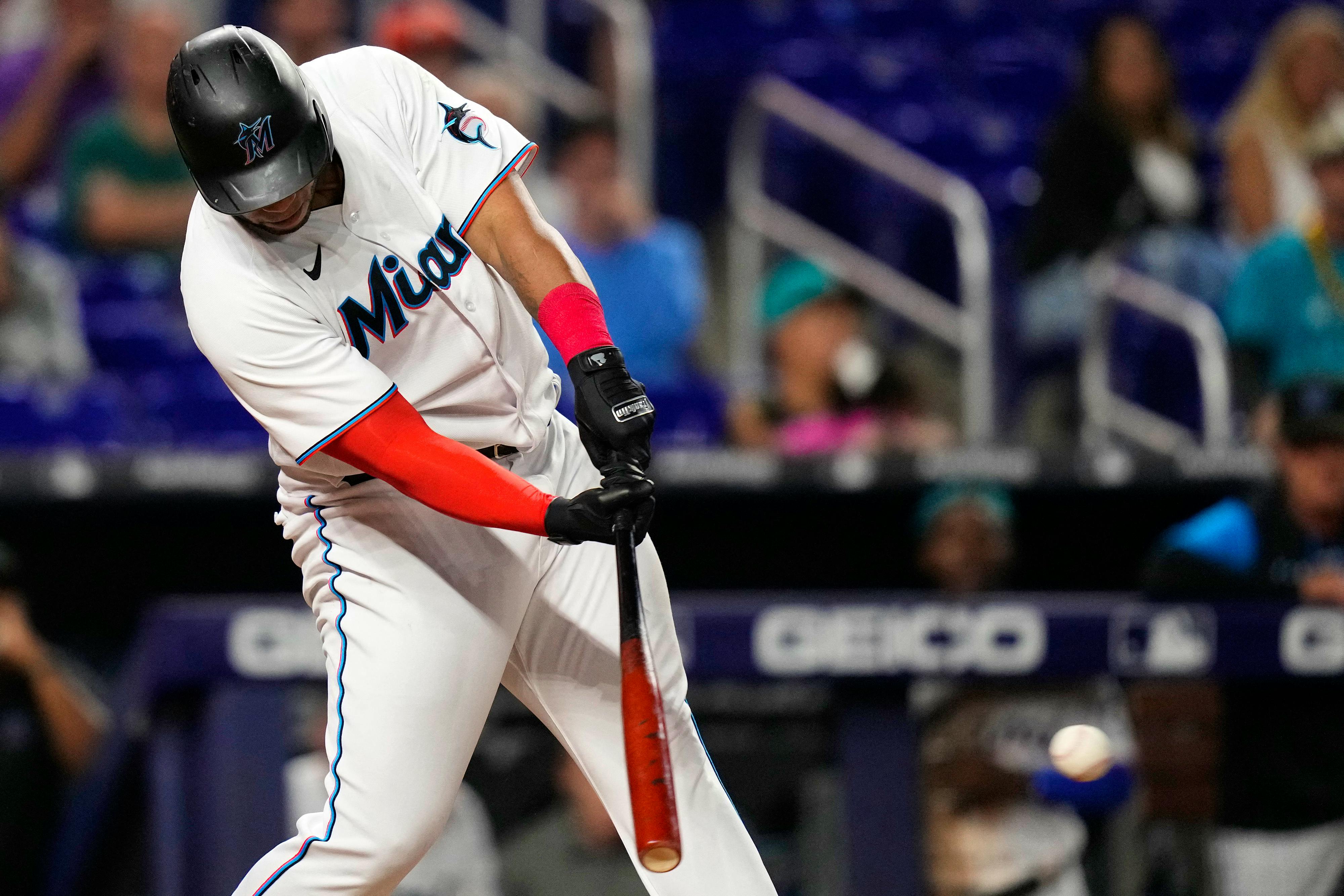 Sandy Alcantara strikes out 11 in eight innings vs. Nats