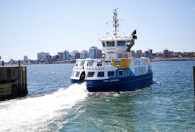 FOR TAPLIN STORY:
A Metro Transit ferry departs for Halifax from Alderney Landing in Dartmouth Monday July 11, 2022.

TIM KROCHAK PHOTO
