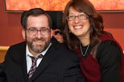 Shaindel Simes has written a book, Rolling Rabbi, about her late husband's life, which she says offers lessons in faith, acceptance and resilience. 