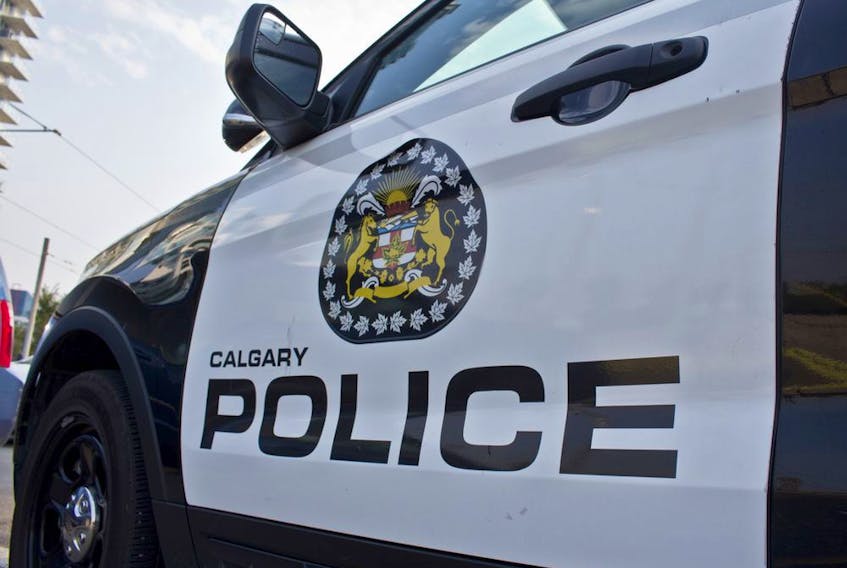 010422-Calgary_Police_Logo_1_66474328-W