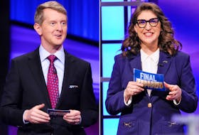  Ken Jennings and Mayim Bialik will continue to host Jeopardy! this fall when the quiz show returns for its 39th season.