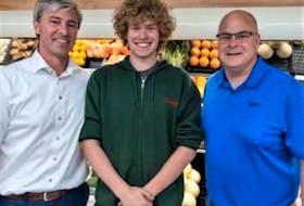 At Avery’s Farm Market on Willow Street recently, Nova Scotia Premier Tim Houston (left), Wilson Paluch and local MLA Dave Ritcey.