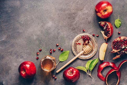Apples, pomegranate and honey  