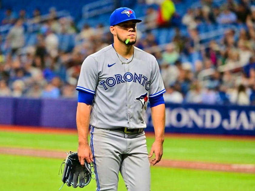 Jose Berrios expects butterflies ahead of start in Blue Jays home
