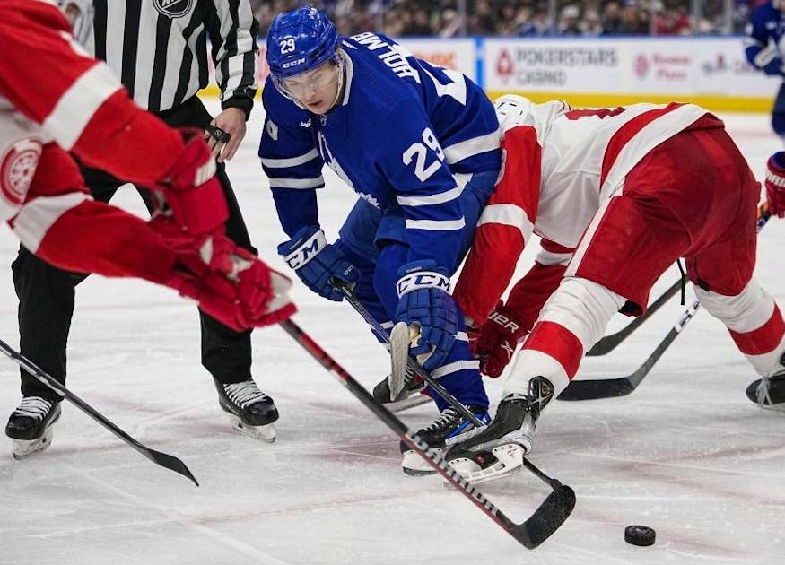 Mitchell Marner nets 500th point as Leafs trip up Wings